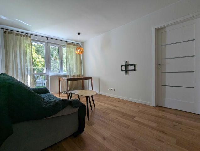 Mieszkanie 2-pokojowe Poznań Winogrady, os. Kosmonautów. Zdjęcie 1