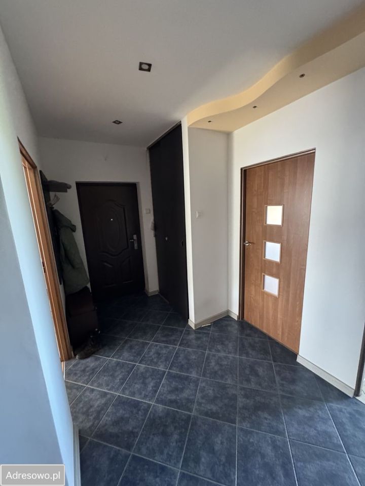 Mieszkanie 3-pokojowe Żelazków. Zdjęcie 3