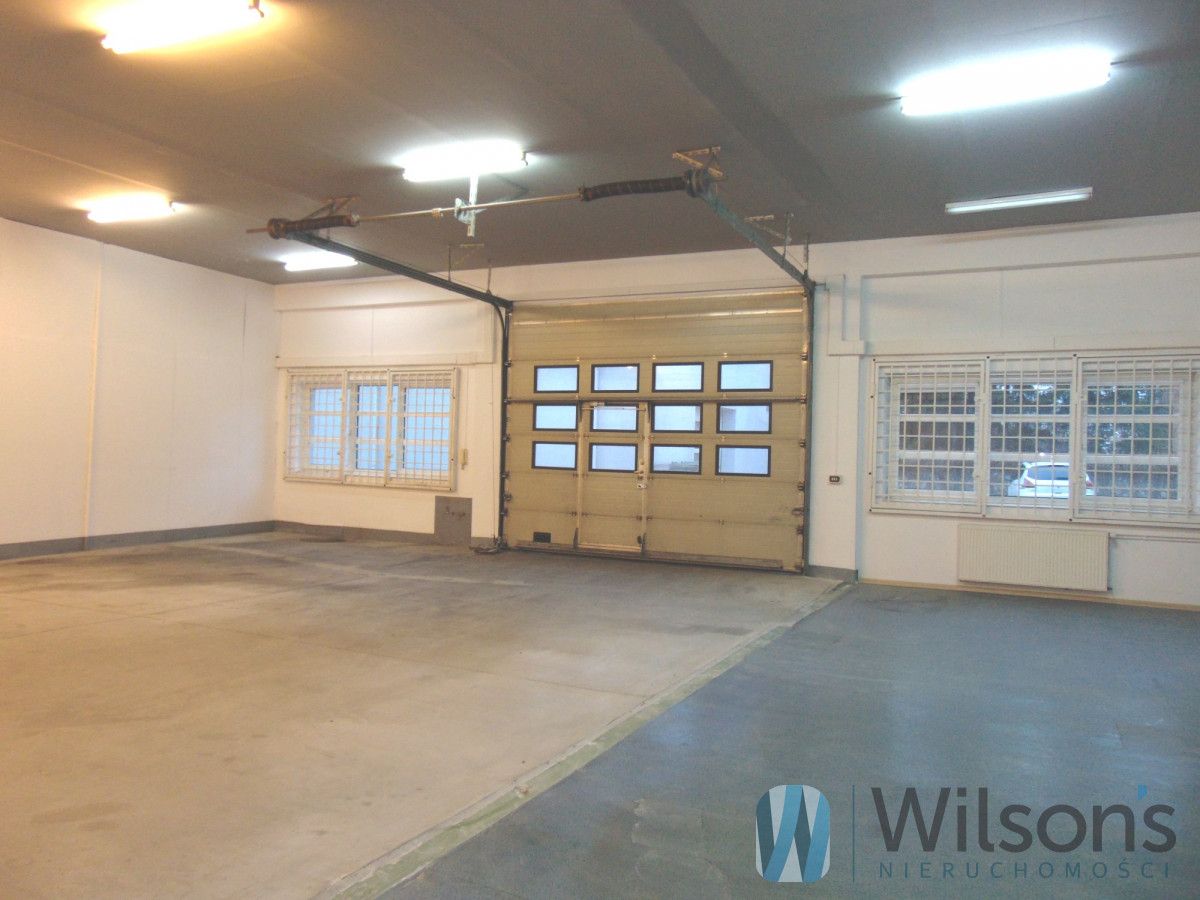 Hala/magazyn Janki, al. Krakowska