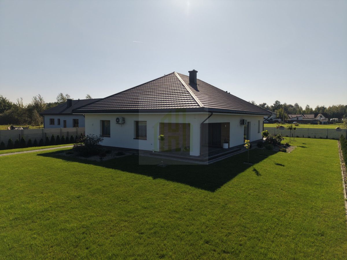 dom wolnostojący, 4 pokoje Jaktorów-Kolonia, ul. Prymasa Mikołaja Trąby. Zdjęcie 3