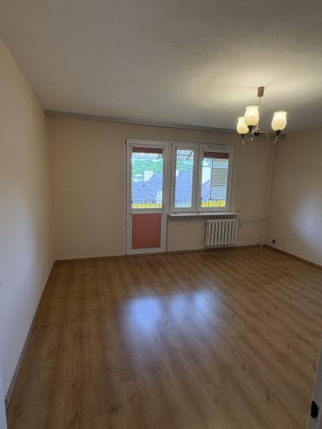 Mieszkanie 3-pokojowe Pionki Centralna Kolonia, ul. Sosnowa. Zdjęcie 3