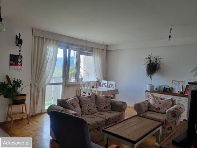 Mieszkanie 4-pokojowe Bielsko-Biała Osiedle Karpackie, ul. Doliny Miętusiej. Zdjęcie 1