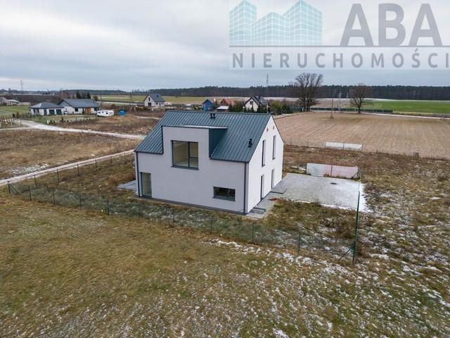 dom letniskowy, 4 pokoje Polanowo. Zdjęcie 2