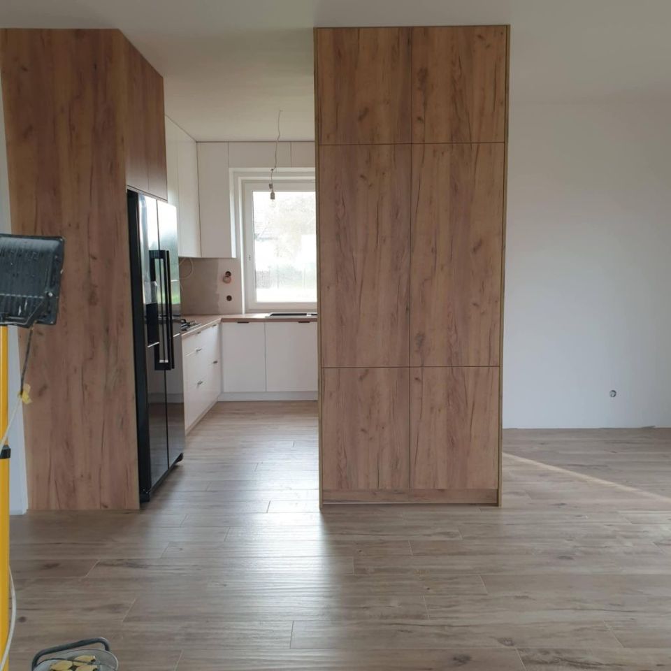 dom wolnostojący, 6 pokoi Chrząstów. Zdjęcie 3