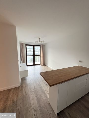 Mieszkanie 3-pokojowe Kraków Mistrzejowice, os. Bohaterów Września. Zdjęcie 1