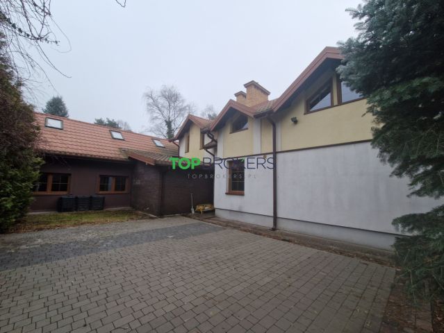 dom wolnostojący, 8 pokoi Warszawa Wawer. Zdjęcie 24