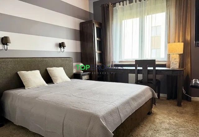 Mieszkanie 3-pokojowe Warszawa Wilanów, ul. Księdza Prymasa Augusta Hlonda. Zdjęcie 4
