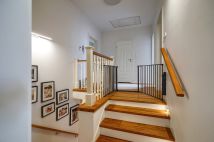 dom wolnostojący, 5 pokoi Grodzisk Mazowiecki. Zdjęcie 2