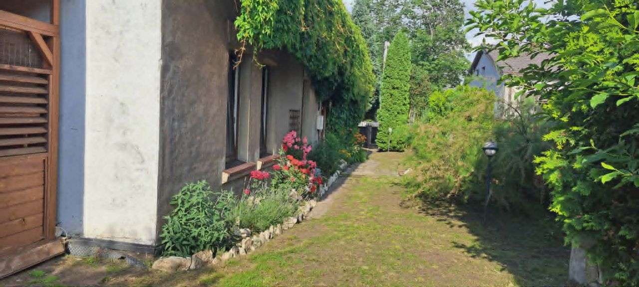 dom wolnostojący, 3 pokoje Częstochowa Raków, ul. Limanowskiego. Zdjęcie 1