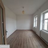 Mieszkanie 3-pokojowe Kaźmierz. Zdjęcie 4