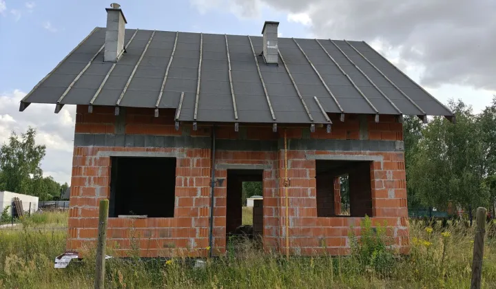 dom wolnostojący, 4 pokoje Starczanowo