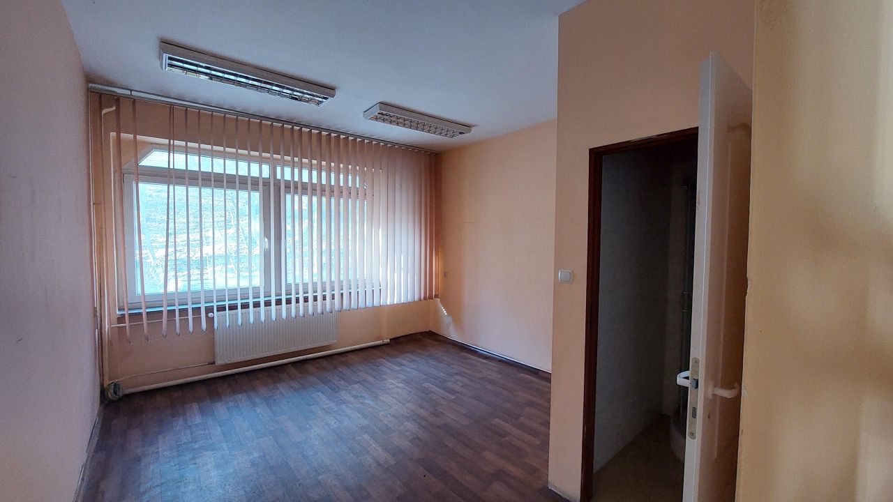 Biuro Jelenia Góra, ul. Krakowska. Zdjęcie 7
