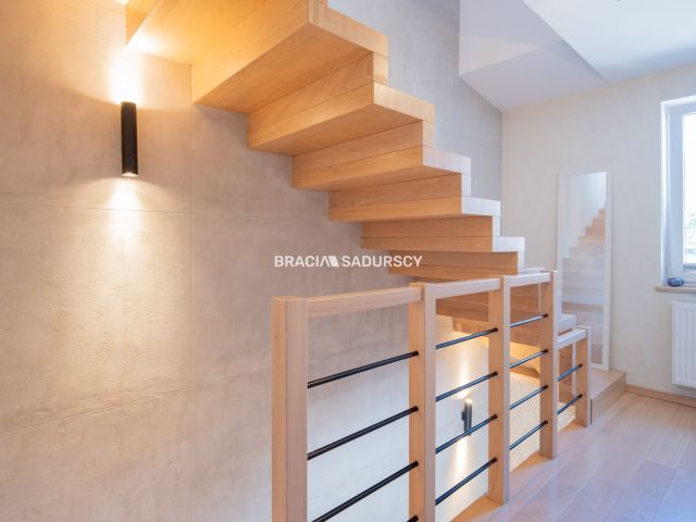 dom wolnostojący, 4 pokoje Kraków Dębniki, ul. Zakrzowiecka. Zdjęcie 19