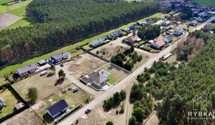 dom wolnostojący, 5 pokoi Lubonieczek, ul. Błękitna