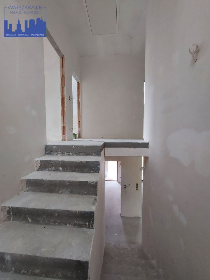 dom wolnostojący, 6 pokoi Borowina. Zdjęcie 13