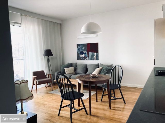 Mieszkanie 3-pokojowe Warszawa Praga-Południe, ul. Jana Nowaka-Jeziorańskiego. Zdjęcie 1