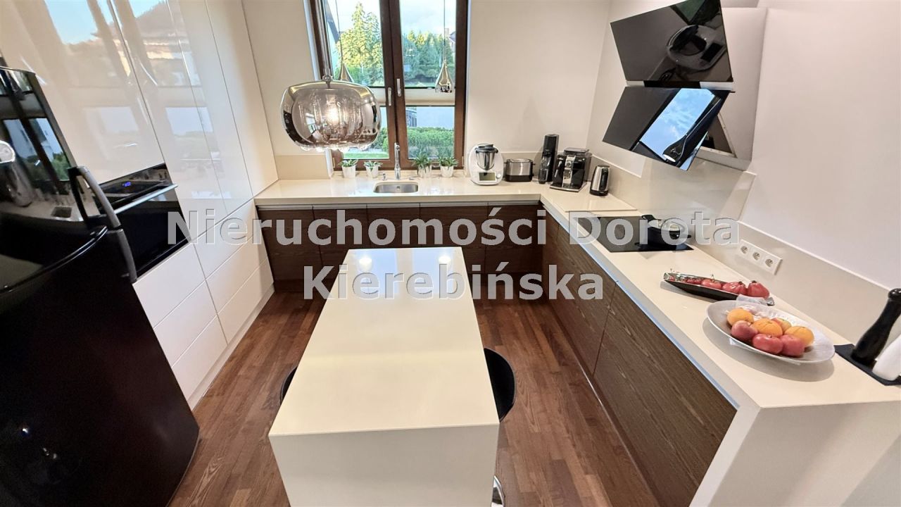 dom wolnostojący, 6 pokoi Bilcza. Zdjęcie 3