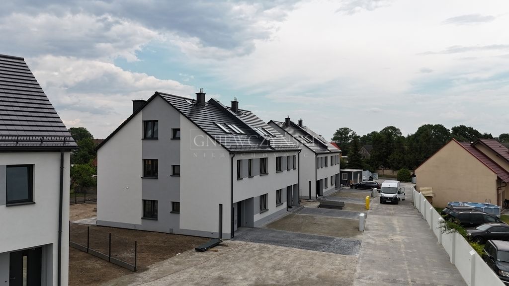 Mieszkanie 4-pokojowe Grodków, ul. Wiejska. Zdjęcie 2