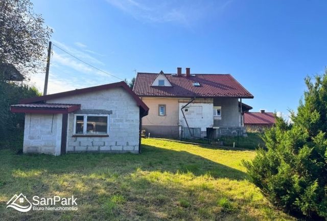 bliźniak, 4 pokoje Uherce Mineralne. Zdjęcie 3