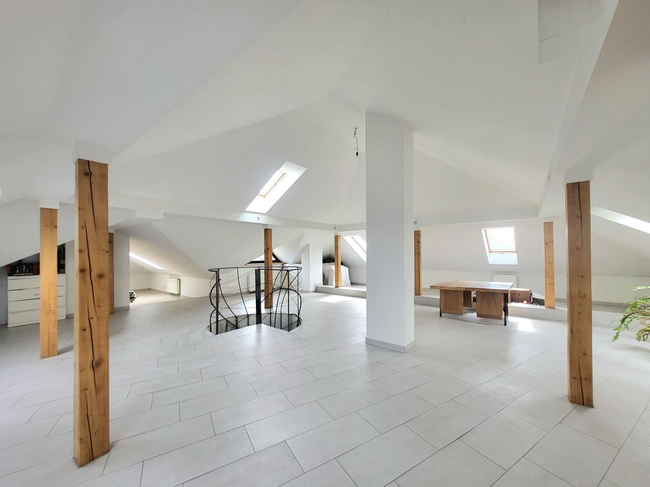 dom wolnostojący, 5 pokoi Wrocław Fabryczna, ul. gen. Witolda Urbanowicza. Zdjęcie 11