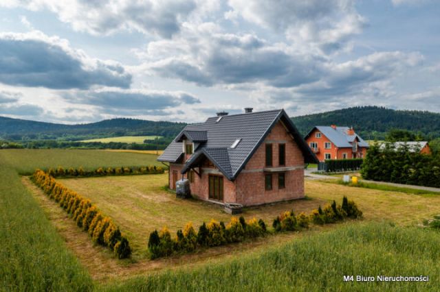 dom wolnostojący, 5 pokoi Krasna. Zdjęcie 1