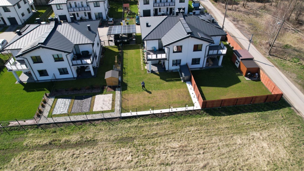 bliźniak, 4 pokoje Falenty Nowe, Karola i Dawida. Zdjęcie 2