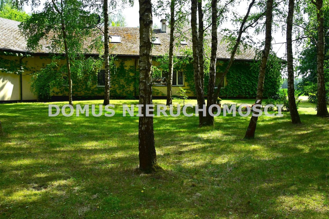 dom wolnostojący, 10 pokoi Ewcin. Zdjęcie 3