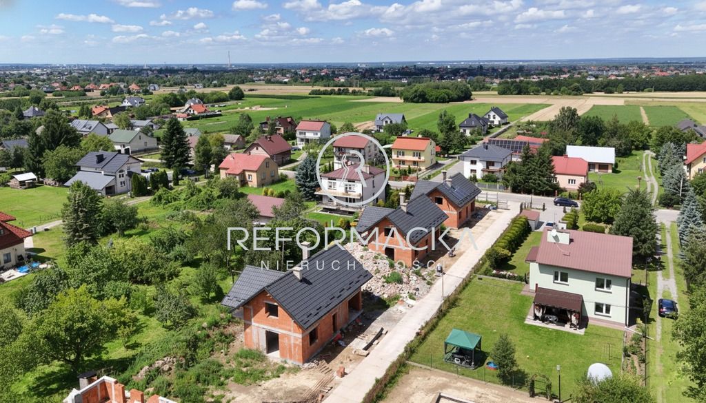 dom wolnostojący, 5 pokoi Malawa