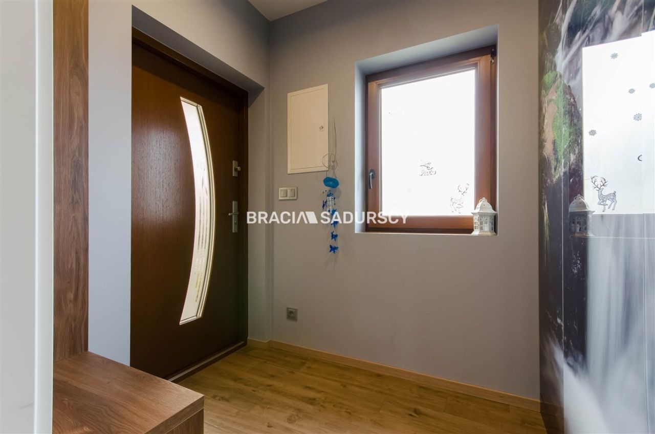 dom wolnostojący, 7 pokoi Myślenice Górne Przedmieście. Zdjęcie 31