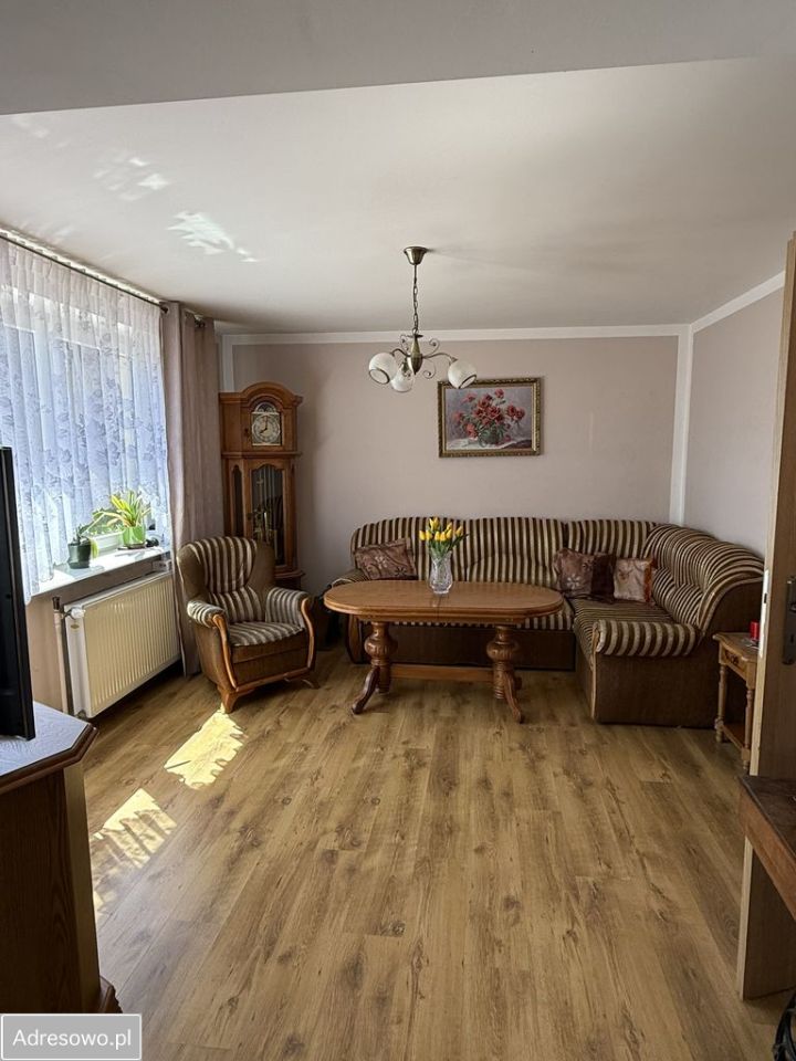 dom wolnostojący, 7 pokoi Wojciechów. Zdjęcie 11