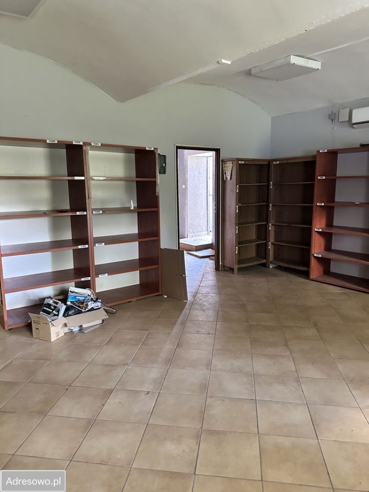 Hala/magazyn Ligota. Zdjęcie 4