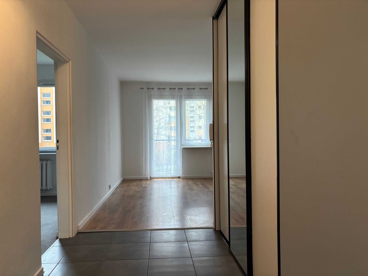 Mieszkanie 3-pokojowe Gdynia Karwiny, ul. Kornela Makuszyńskiego. Zdjęcie 6