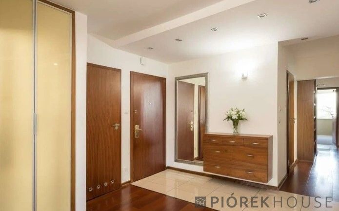 Mieszkanie 5-pokojowe Warszawa Włochy, ul. Aleje Jerozolimskie. Zdjęcie 4