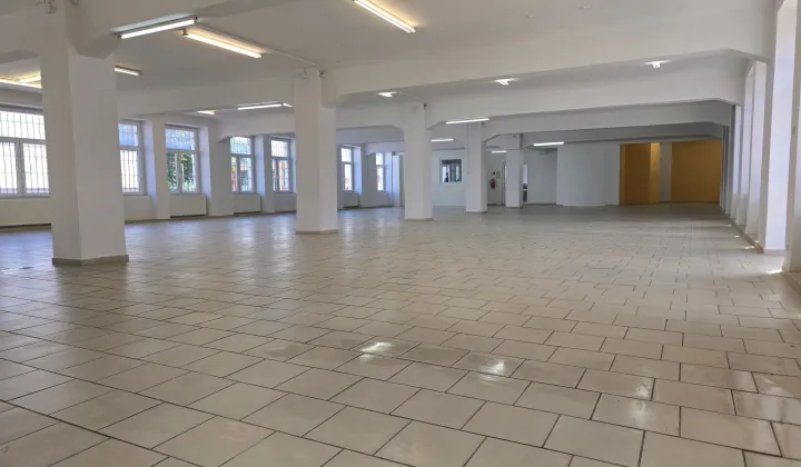 Lokal Brzeg Centrum, ul. Trzech Kotwic