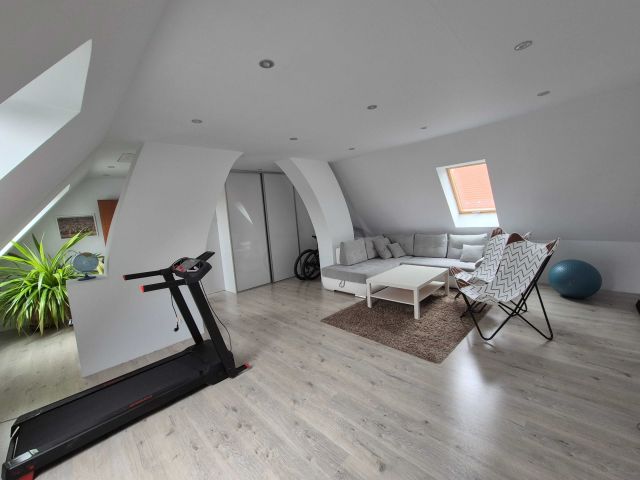 Mieszkanie 3-pokojowe Brzeg Dolny, ul. Fabryczna. Zdjęcie 1