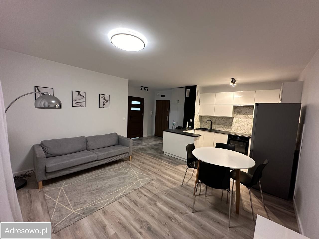 Mieszkanie 2-pokojowe Wrocław Jagodno, ul. Konduktorska. Zdjęcie 1