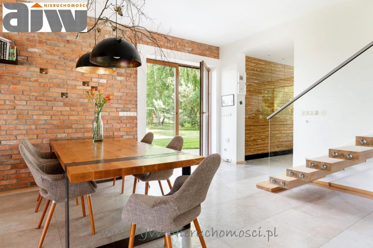 dom wolnostojący, 7 pokoi Osieck. Zdjęcie 3