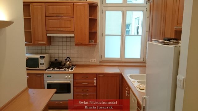 Mieszkanie 3-pokojowe Wrocław, ul. Cypriana Kamila Norwida. Zdjęcie 2