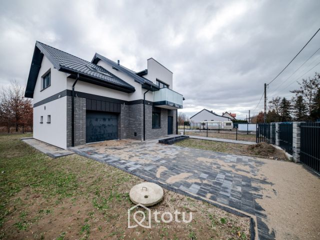 dom wolnostojący, 5 pokoi Błonie. Zdjęcie 5