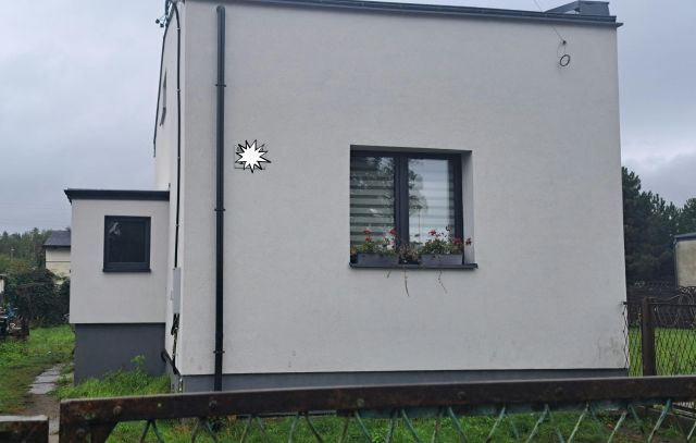 dom wolnostojący, 2 pokoje Częstochowa Zawodzie, ul. Olsztyńska. Zdjęcie 1