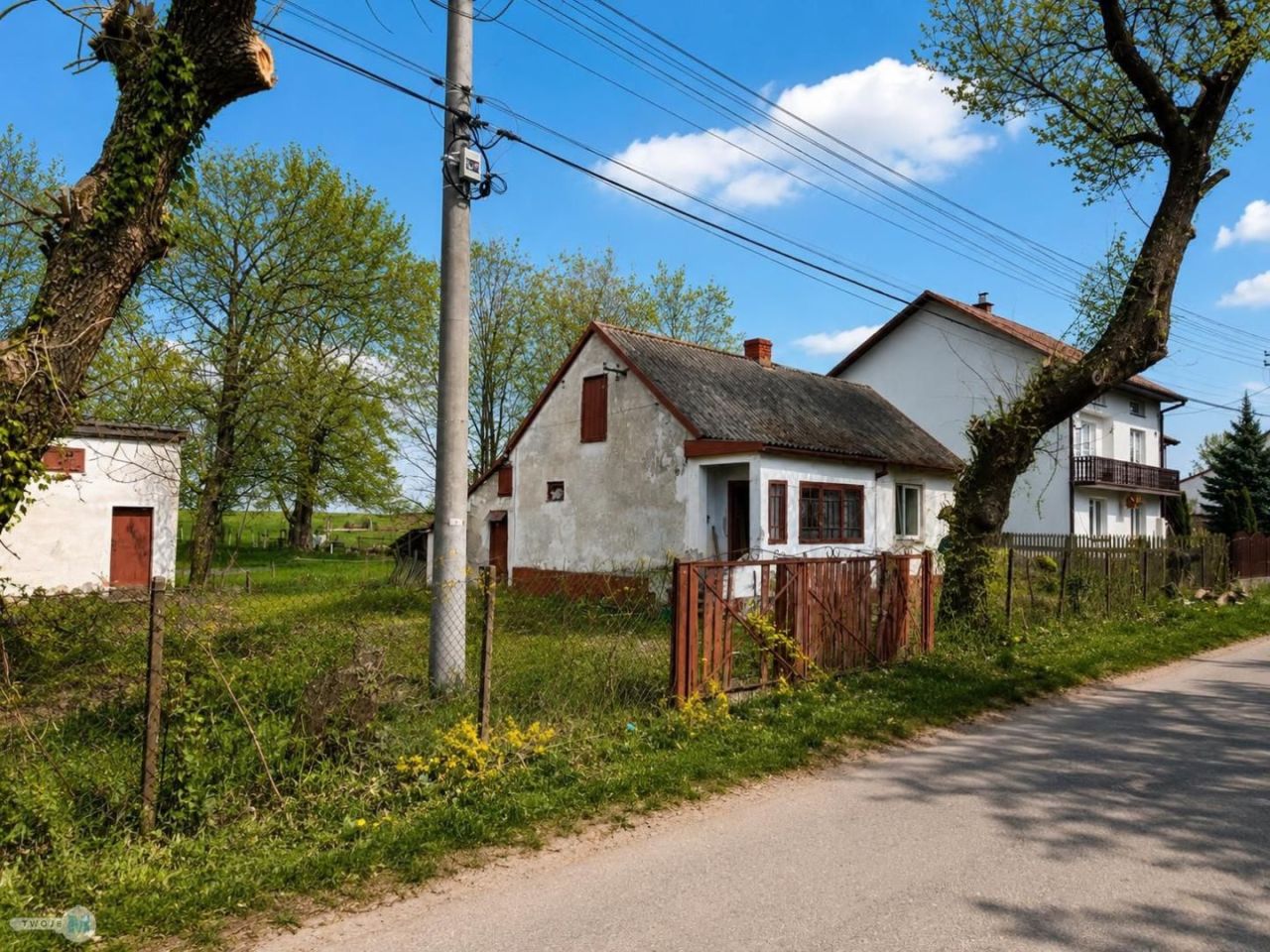dom wolnostojący, 2 pokoje Galów. Zdjęcie 1