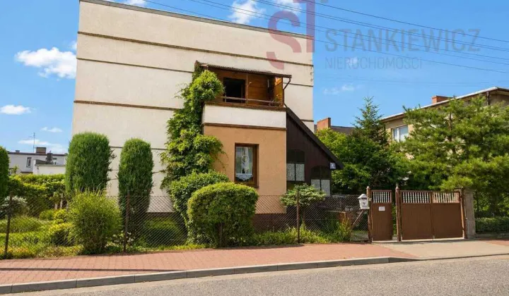 dom wolnostojący, 4 pokoje Leszno, ul. Piastowska