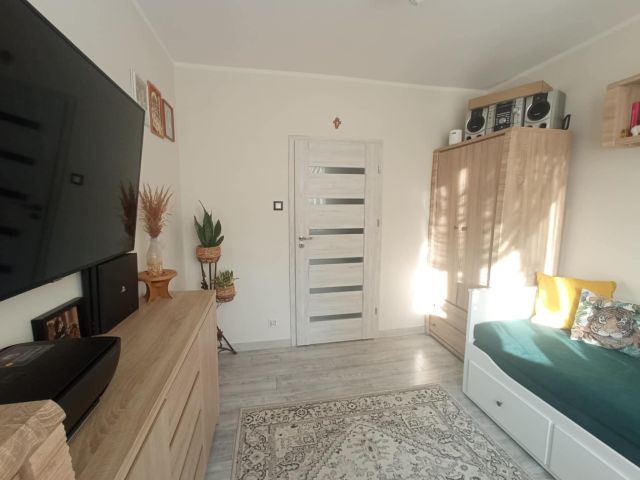 Mieszkanie 4-pokojowe Stąporków, Plac Wolności. Zdjęcie 1