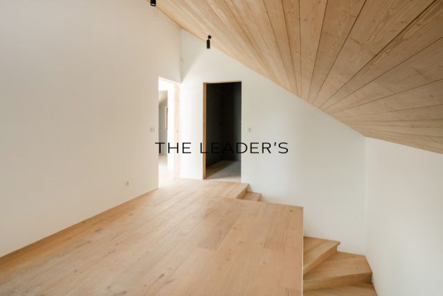 dom wolnostojący, 5 pokoi Wysoka Wieś. Zdjęcie 14