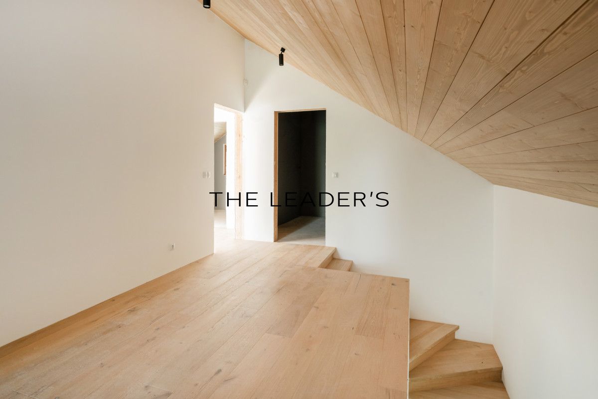 dom wolnostojący, 5 pokoi Wysoka Wieś. Zdjęcie 14