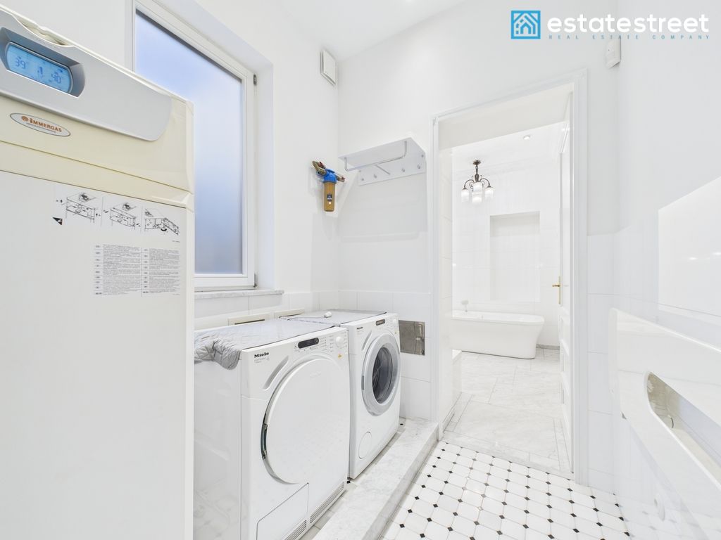 Mieszkanie 5-pokojowe Kraków Stare Miasto, ul. Studencka. Zdjęcie 12