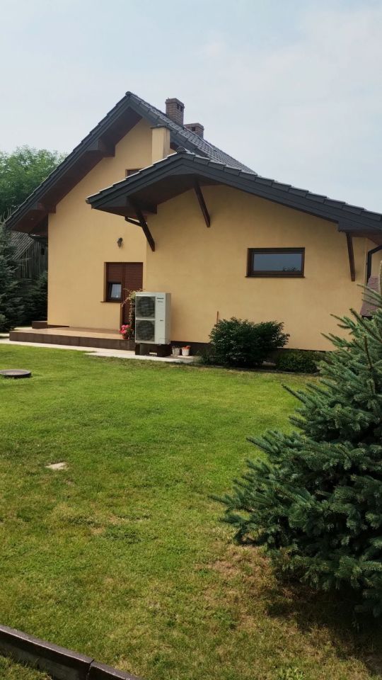 dom wolnostojący, 5 pokoi Korzeniew. Zdjęcie 10