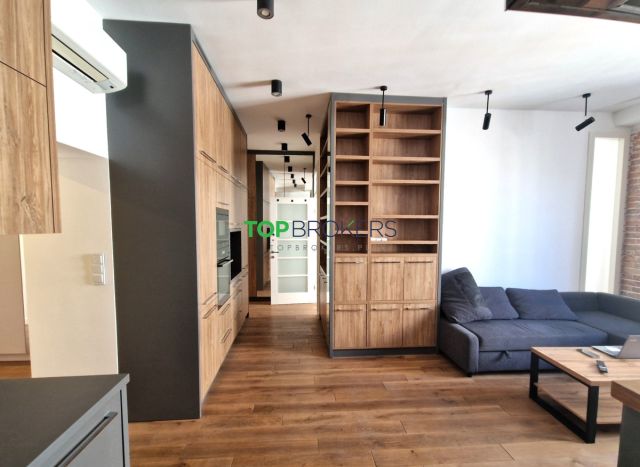 Mieszkanie 3-pokojowe Warszawa Śródmieście, ul. Chmielna. Zdjęcie 1