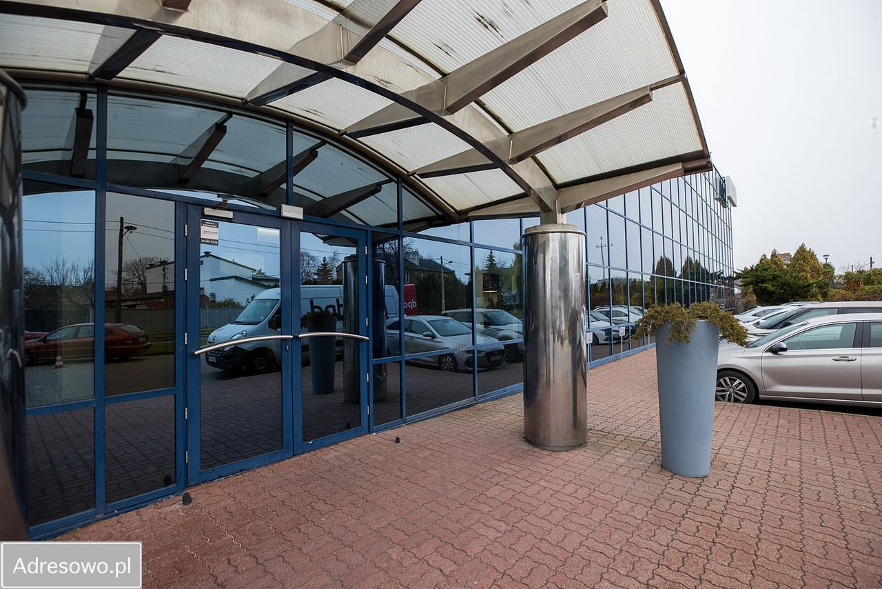 Biuro Warszawa Włochy, ul. Muszkieterów