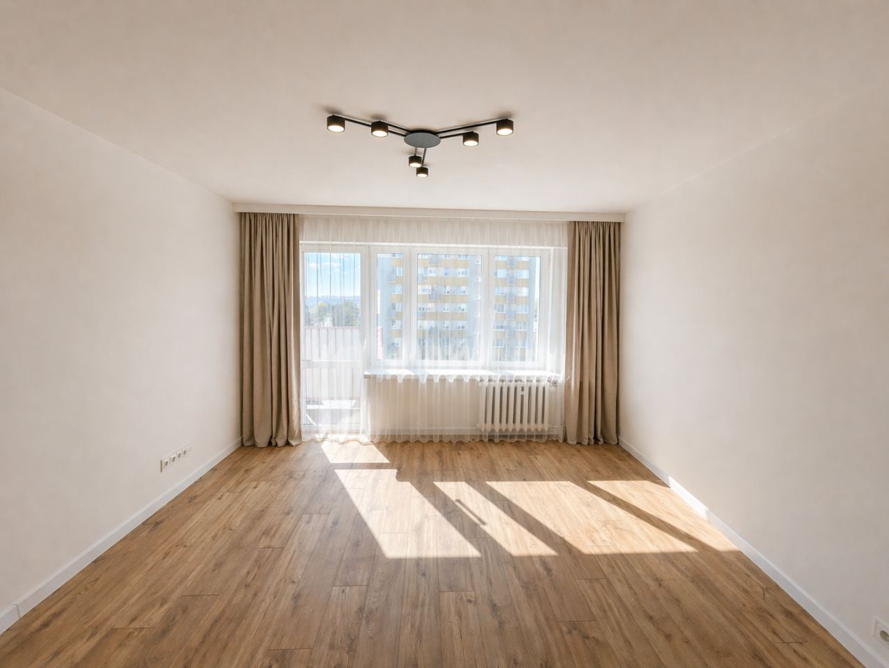 Mieszkanie 3-pokojowe Częstochowa Tysiąclecie, ul. Nałkowskiej. Zdjęcie 2